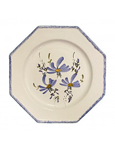 Assiette plate en faience blanche modèle octogonale décor artisanal fleurs bleues