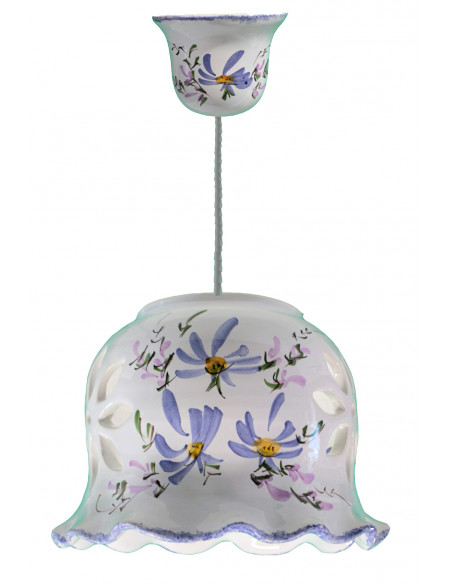 Petite suspension en céramique blanche modèle cloche dentelée décor artisanal fleurs bleues