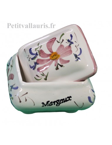 Petite Boîte pour petite fille en faience blanche motif artisanal fleurs roses forme coussin avec personnalisation