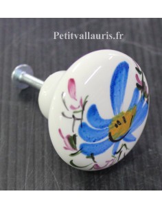 Bouton de tiroir en porcelaine blanche décor artisanal fleur bleue (diamètre 30 mm)