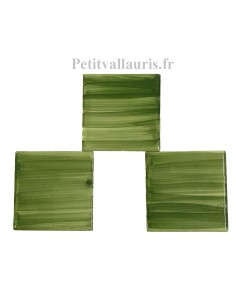 Carreau 10 x 10 cm émaillé vert clair uni en faience émaillée assortie à nos décors