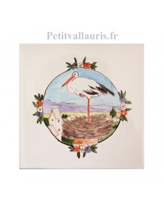 Carreau mural en faience blanche collection oiseaux avec motif artisanal La Cigogne sur son nid