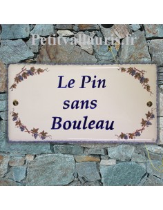 Grande Plaque de Maison rectangulaire en céramique décor grappes de raisin + inscription personnalisation en bleu