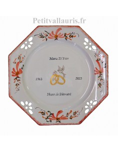 Grande assiette anniversaire de Mariage personnalisée modèle octogonale décor fleurs rouges