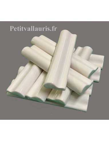 Listel-bordure modèle corniche en faience émaillée couleur unie blanche
