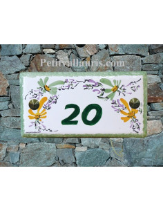 Plaque de maison faience émaillée décor fleurs vertes et orangées inscription personnalisée verte