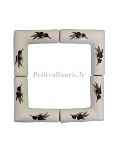 Listel d'angle modèle large demi-lune en faience émaillée blanche motif olives noire