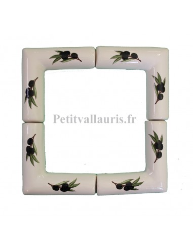 Listel d'angle modèle large demi-lune en faience émaillée blanche motif olives noire