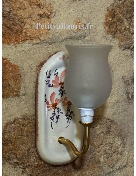 Applique murale en céramique modèle col de cygne avec verre tulipe décor fleurs beige-saumon