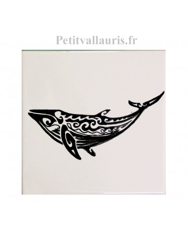 Carreau mural en faïence blanche motif artisanal croquis la Baleine