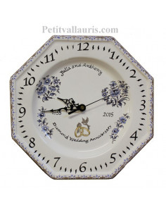 Horloge modèle octogonale souvenir de mariage décor tradition vieux moustiers bleu