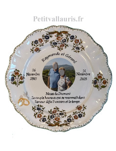 Assiette de Mariage en faience blanche modèle Louis XV  motif fleurs polychromes avec photo et inscription personnalisée