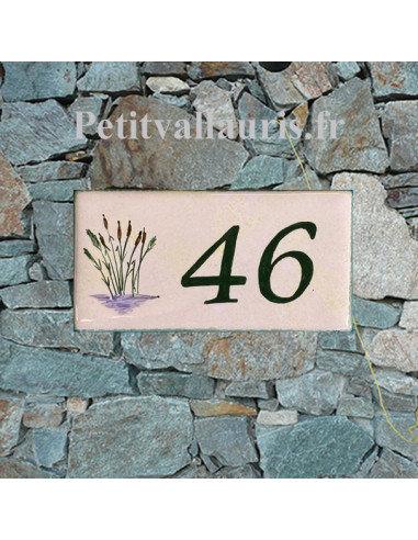 Plaque chiffre de maison faience émaillée motif artisanal les Roseaux fond blanc cassé avec personnalisation