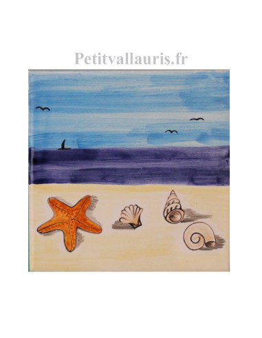 Carrelage mural en faïence motif artisanal plage + coquillages et étoile de mer