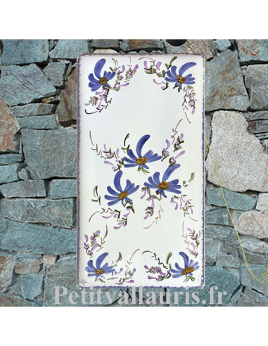 Plaque de Maison en céramique  position verticale rectangle décor fleurs bleues aux angles