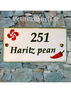Plaque de Maison en céramique décor artisanal croix basque et piment d'Espelette + personnalisation