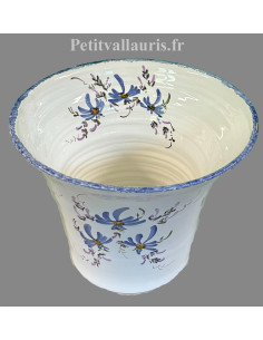 Vasque en faience blanche...