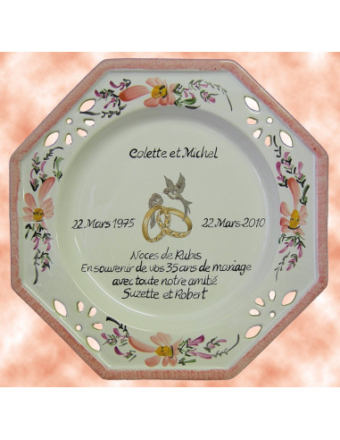 Assiette de Mariage octogonale décor fleurs saumons avec poème noces de rubis