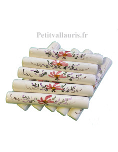 Bordure-listel en faience blanche modèle demi-lune large décor artisanal fleurs roses