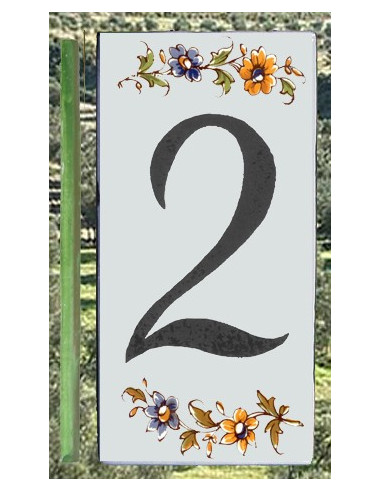 Numero de rue au détail en céramique à coller en faience avec chiffre 2 motif fleurs tradition polychrome