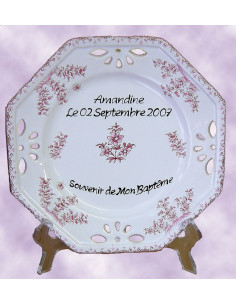 Assiette octogonale ajourée pour baptême fille décor fleurs roses