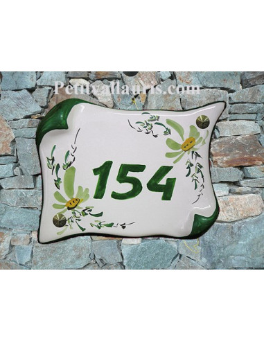 Plaque de Maison parchemin décor fleurs vertes inscription personnalisée vertes