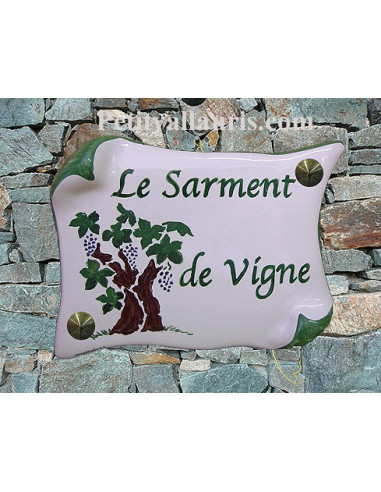 Plaque de Maison parchemin décor personnalisé sarment de vigne inscription verte