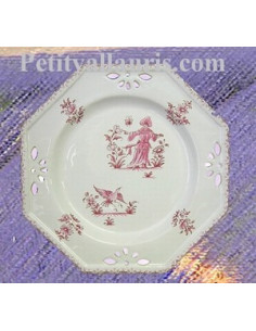 Assiette modèle octogonale ajourée en faience blanche décorative décor reproduction moustiers rose D27