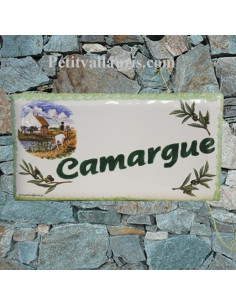Plaque de maison faience émaillée décor paysage camargue inscription personnalisée verte