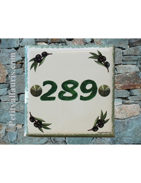 Numéro de Maison pose horizontale décor brins d'olive chiffre et texte vert