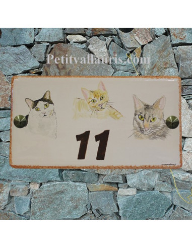Plaque de maison rectangle en céramique décor 3 chats