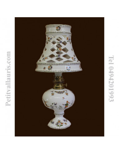 Lampe bec à pétrole avec abat-jour décor Tradition Vieux Moustiers polychrome PM