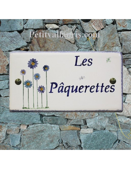 Plaque de Maison en céramique émaillée rectangle décor artisanal naïf pâquerettes + personnalisation