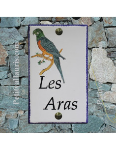 Plaque pour maison en céramique émaillée décor perroquet - aras