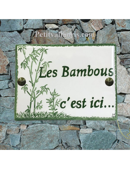 plaque de maison céramique personnalisée décor bambou inscription couleur verte