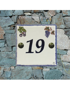 Numéro de rue ou de maison décor grappes de raisin et de figues pose horizontale chiffre bleu