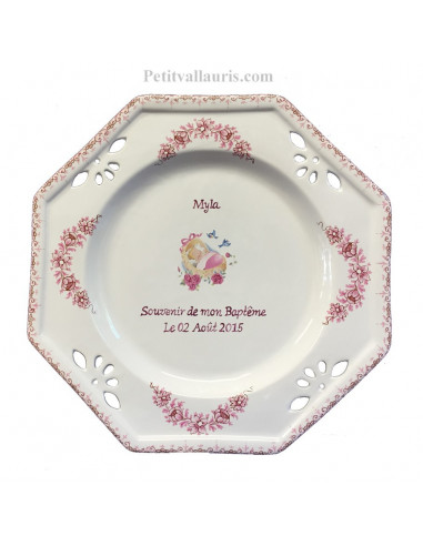 Assiette de baptème octogonale en faience décor ange coloris rose et personnalisation