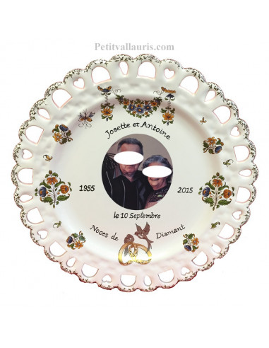 Assiette de Mariage modèle Tournesol avec photo encadrement parchemin décor tradition vieux moustiers 