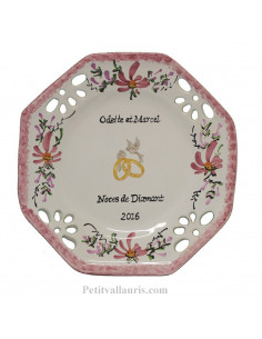 Assiette anniversaire de Mariage octogonale petit modèle décor fleurs roses