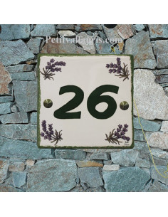 Numéro de Maison pose horizontale décor brins de lavandes chiffre vert