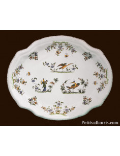 Plat ovale en faience modèle Louis XV décor Tradition Vieux Moustiers polychrome