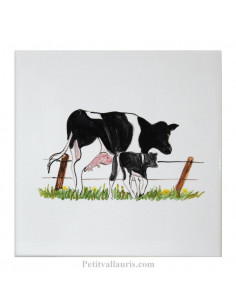 Carreau mural en faience blanche avec motif artisanal La vache et son veau