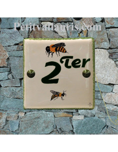 Numéro de maison en faience émaillée décor artisanal les abeilles + chiffre personnalisé