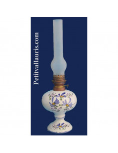 Lampe sur pied en faience bec à huile-pétrole ou montage éléctrique décor artisanal fleurs bleues