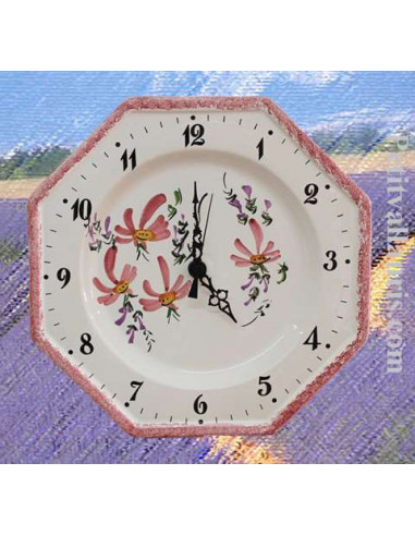 Horloge murale en faïence blanche modèle octogonale décor artisanal fleurs rose