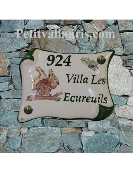 Plaque de Maison en faience modèle parchemin motif artisanal écureuil + inscription personnalisée