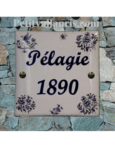 Grande plaque de maison en céramique modèle carrée motif oiseau et bouquets fleurs tradition bleu + inscription personnalisée