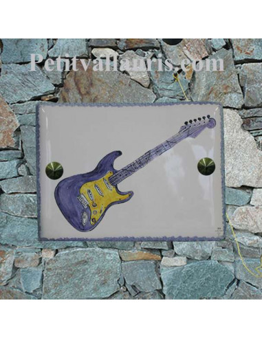 plaque de maison céramique décor artisanal guitare electrique avec inscription personnalisée