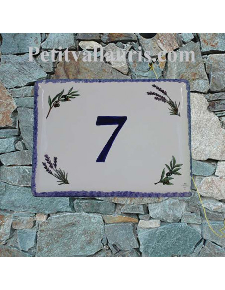 Plaque de maison en céramique avec gravure nom et (ou) chiffre personnalisés motif Olives et Lavandes