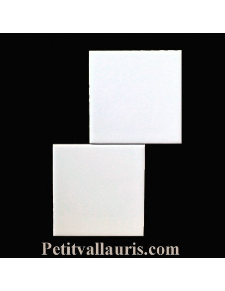 Carrelage mural 10.8 x 10.8 cm en faïence blanche brillante assortie à nos décors